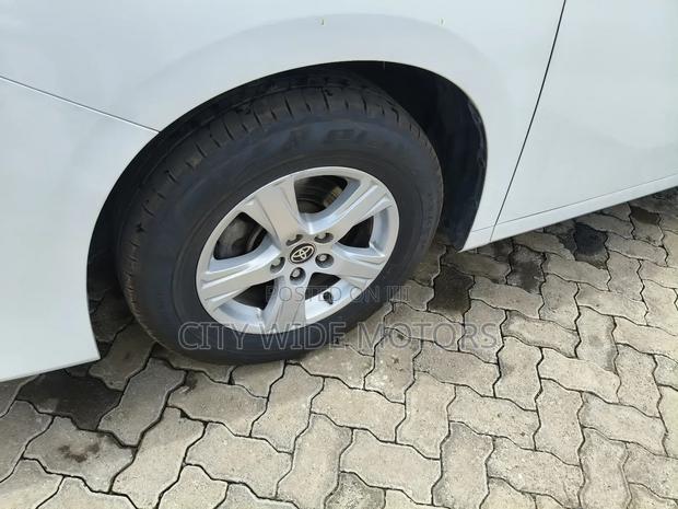Toyota Vellfire 2019 White