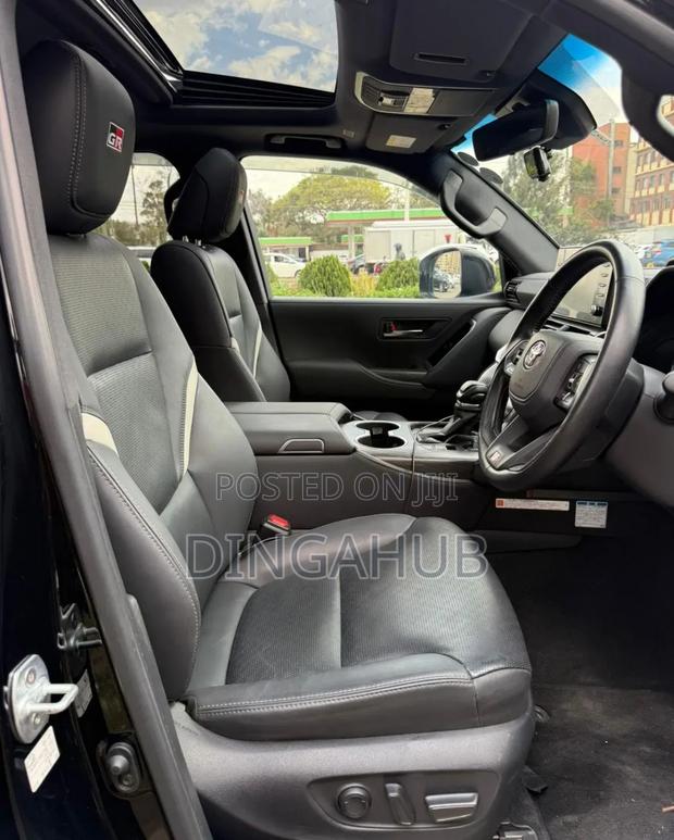 Toyota Land Cruiser LC300 2023 Black