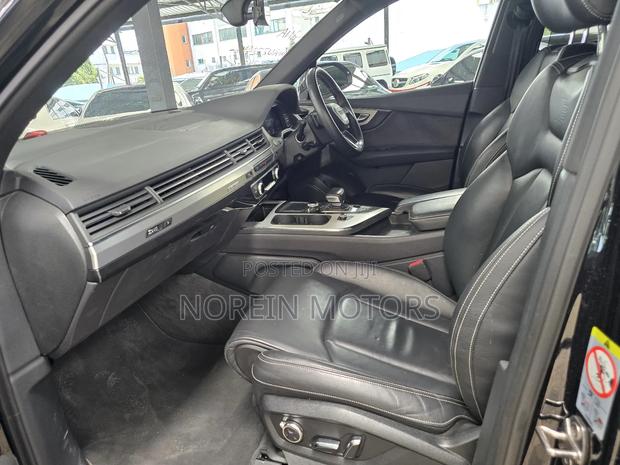 Audi Q7 2018 Black