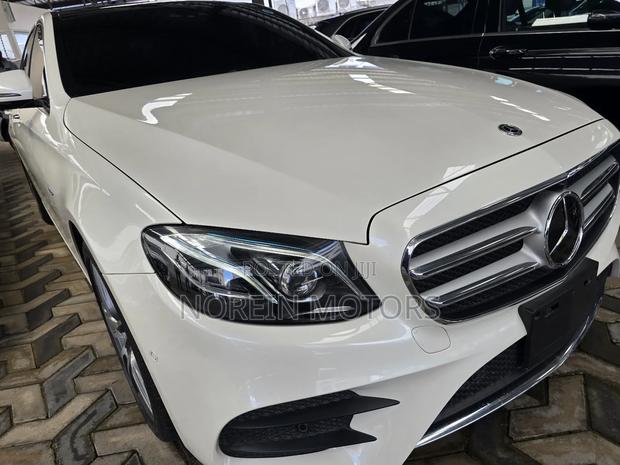 Mercedes-Benz E350e 2019 White