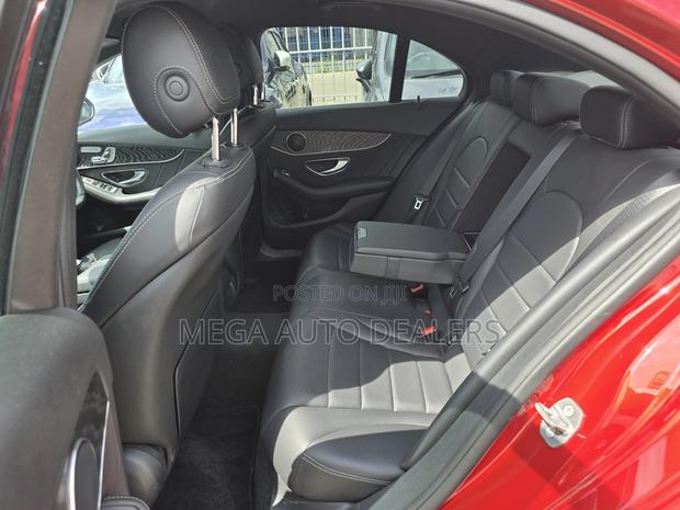 Mercedes-Benz C220 Classic 2018 Red