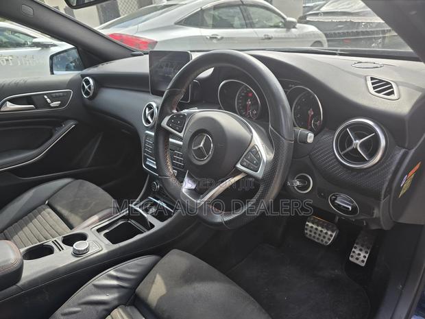 Mercedes-Benz A-Class 2018 Blue