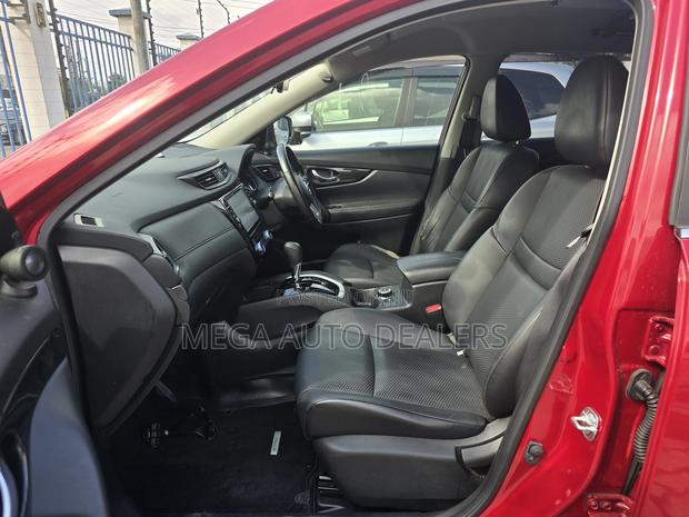 Nissan X-Trail 2018 Red