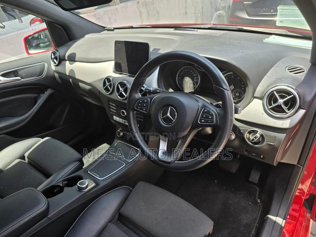 Mercedes-Benz A-Class 2018 Red