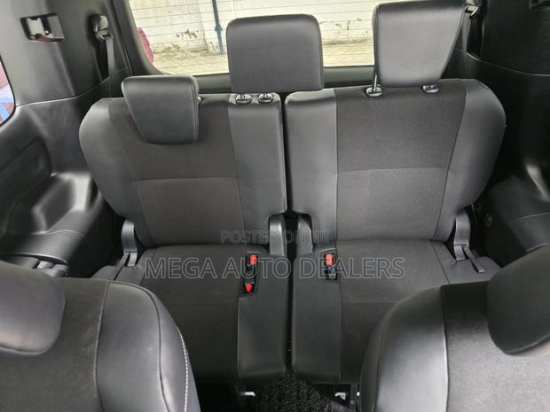 Toyota Noah 2018 White