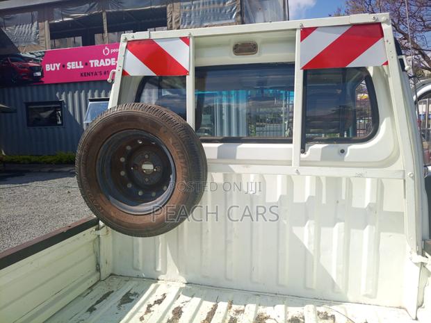 Suzuki CARRY TRUCK 2014 White