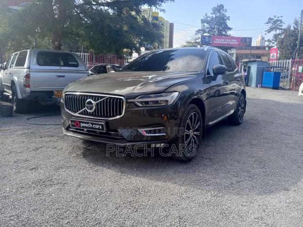 Volvo XC60 T5 Inscription AWD 2017 Gray