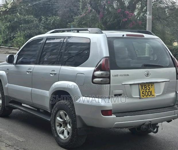 Toyota Land Cruiser Prado 2005 Silver