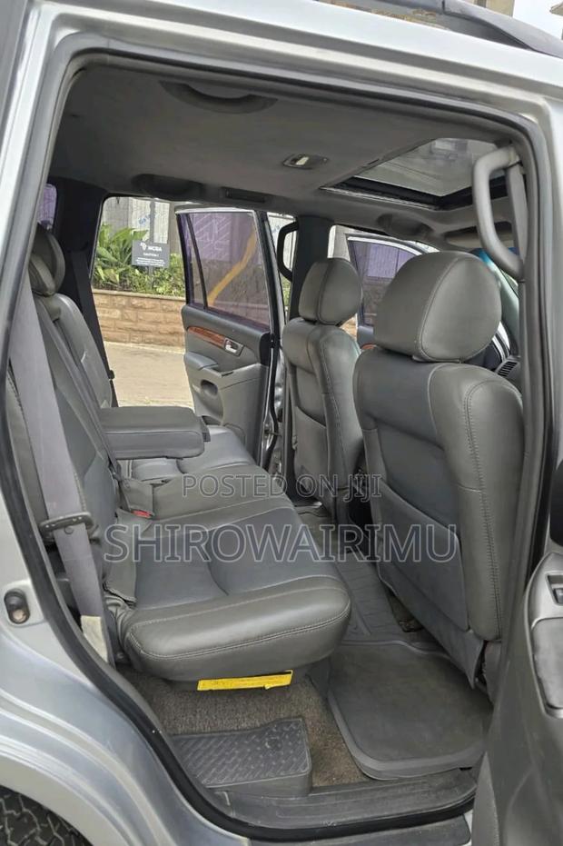 Toyota Land Cruiser Prado 2005 Silver