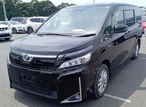 Toyota Voxy 2018 Black