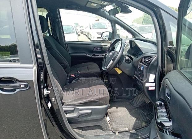 Toyota Voxy 2018 Black