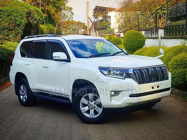 Toyota Land Cruiser Prado 2.8 2019 White