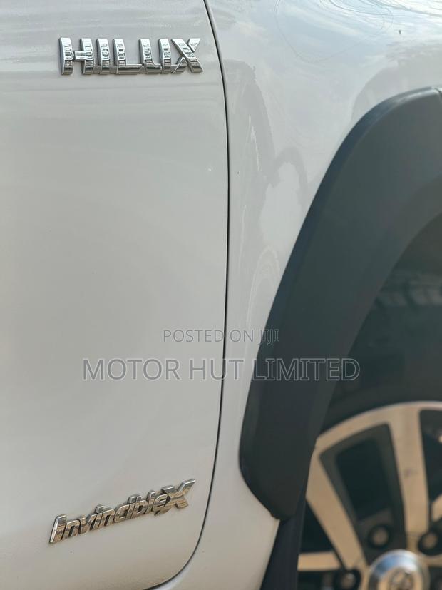 Toyota Hilux 2.4 Diesel 2020 White