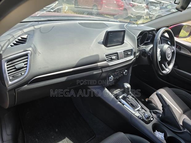 Mazda Axela 2018 Red