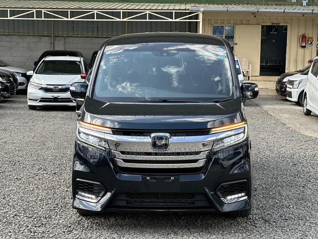 Honda Stepwgn 2019 Green