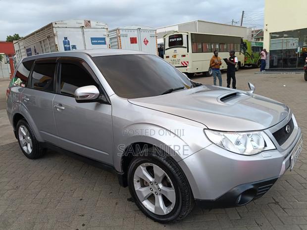 Subaru Forester 2012 Silver