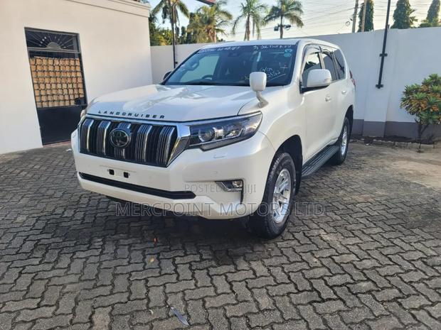 Toyota Land Cruiser Prado 2.8 2020 Pearl