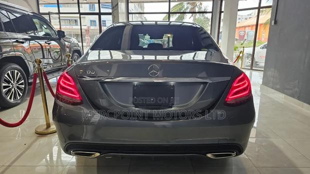 Mercedes-Benz C200 2019 Gray