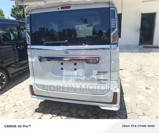 Suzuki Spacia 660 Hybrid AWD 2019 White