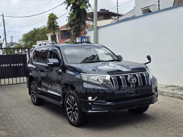 Toyota Land Cruiser Prado 2018