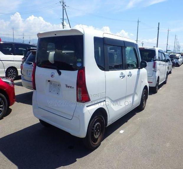 Daihatsu Tanto 660 FWD 2020 White