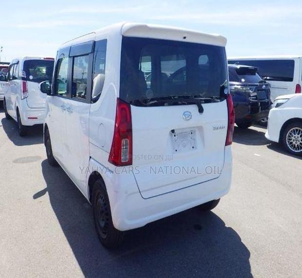 Daihatsu Tanto 660 FWD 2020 White
