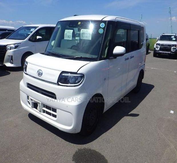 Daihatsu Tanto 660 FWD 2020 White