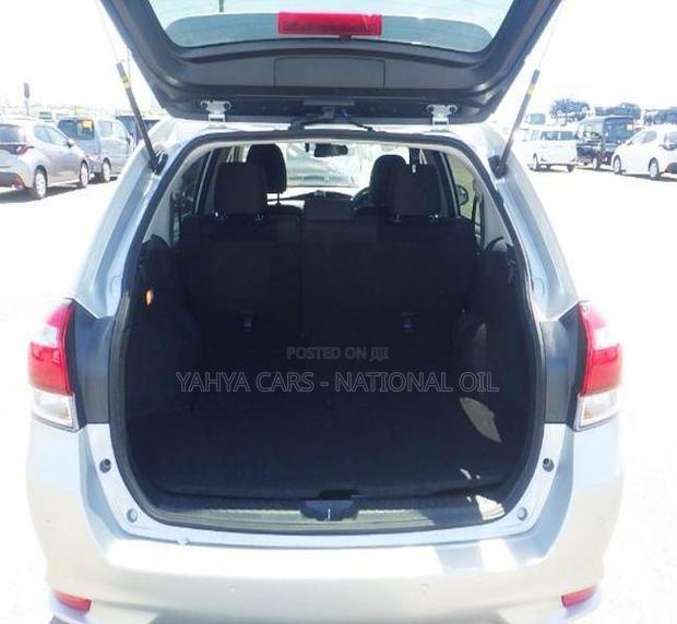 Toyota Corolla Fielder 1.5 Hybrid FWD 2018 Silver