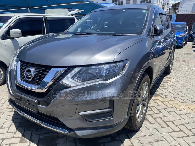 Nissan X-Trail 2018 Gray