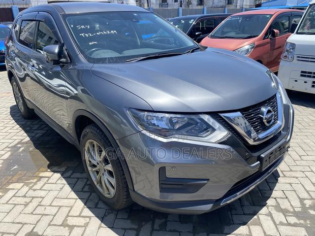 Nissan X-Trail 2018 Gray