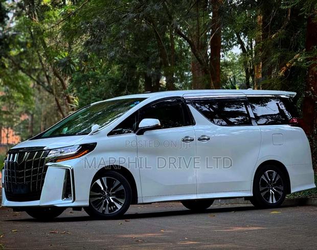 Toyota Alphard 2.5 Petrol AWD 2019 White