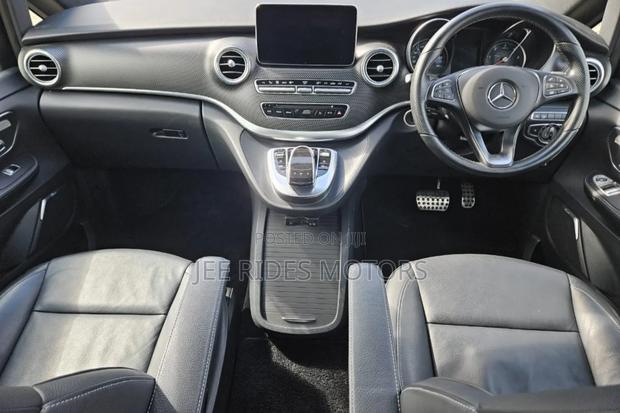 Mercedes-Benz Viano 2018 Black