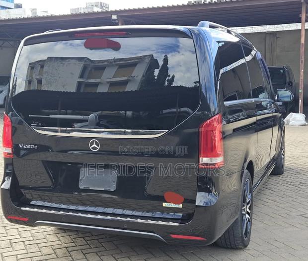 Mercedes-Benz Viano 2018 Black