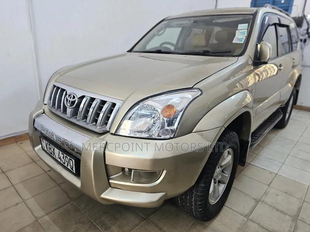 Toyota Land Cruiser Prado 3.0 D-4D 3dr 2007 Gold