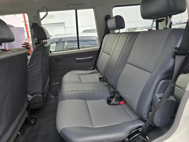Toyota Land Cruiser 2018 Pearl