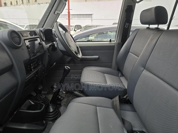 Toyota Land Cruiser 2018 Pearl