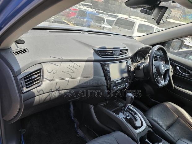 Nissan X-Trail 2018 Blue