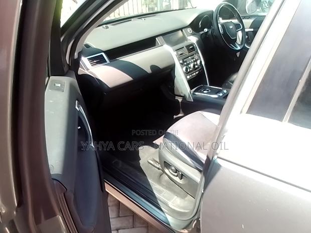 Land Rover Discovery Sport 2017 Gray