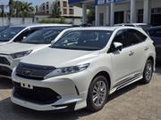 Toyota Harrier 2019 White for sale