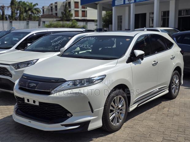 Toyota Harrier 2019 White