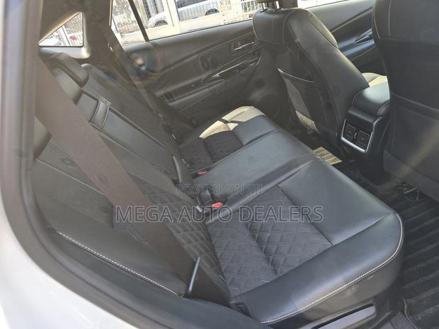 Toyota Harrier 2019 White