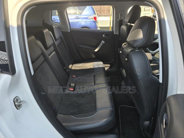 Peugeot 2008 2018 White