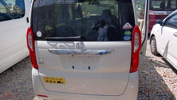 Honda N-Box 2019 White