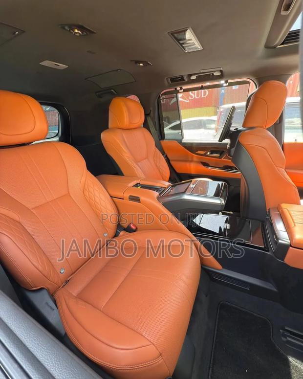 Lexus LX 600 2024 White
