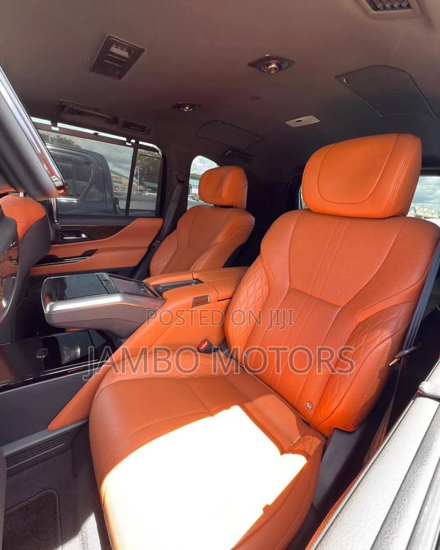 Lexus LX 600 2024 White
