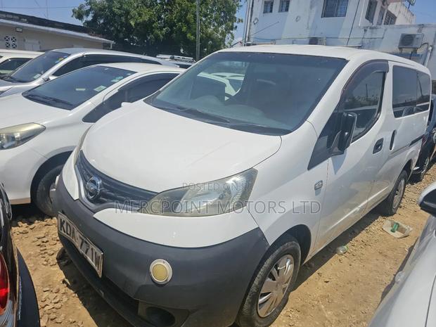 Nissan NV200 S 2013 White