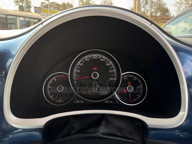 Volkswagen Beetle 2018 Blue