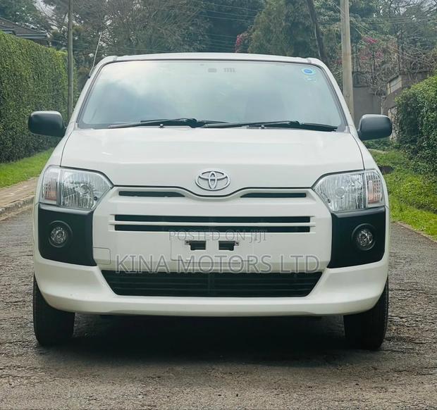 Toyota Probox 2019 Off white