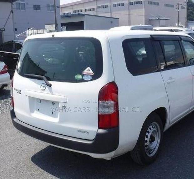 Mazda Familia 2019 Pearl