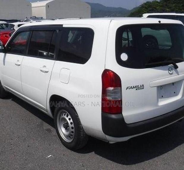 Mazda Familia 2019 Pearl